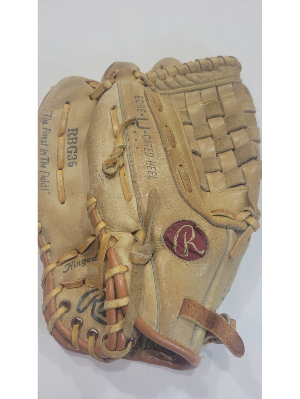 Rawlings RBG36 Vintage Baseball Glove with Hinged Pad and Basket Web, Size 12"
